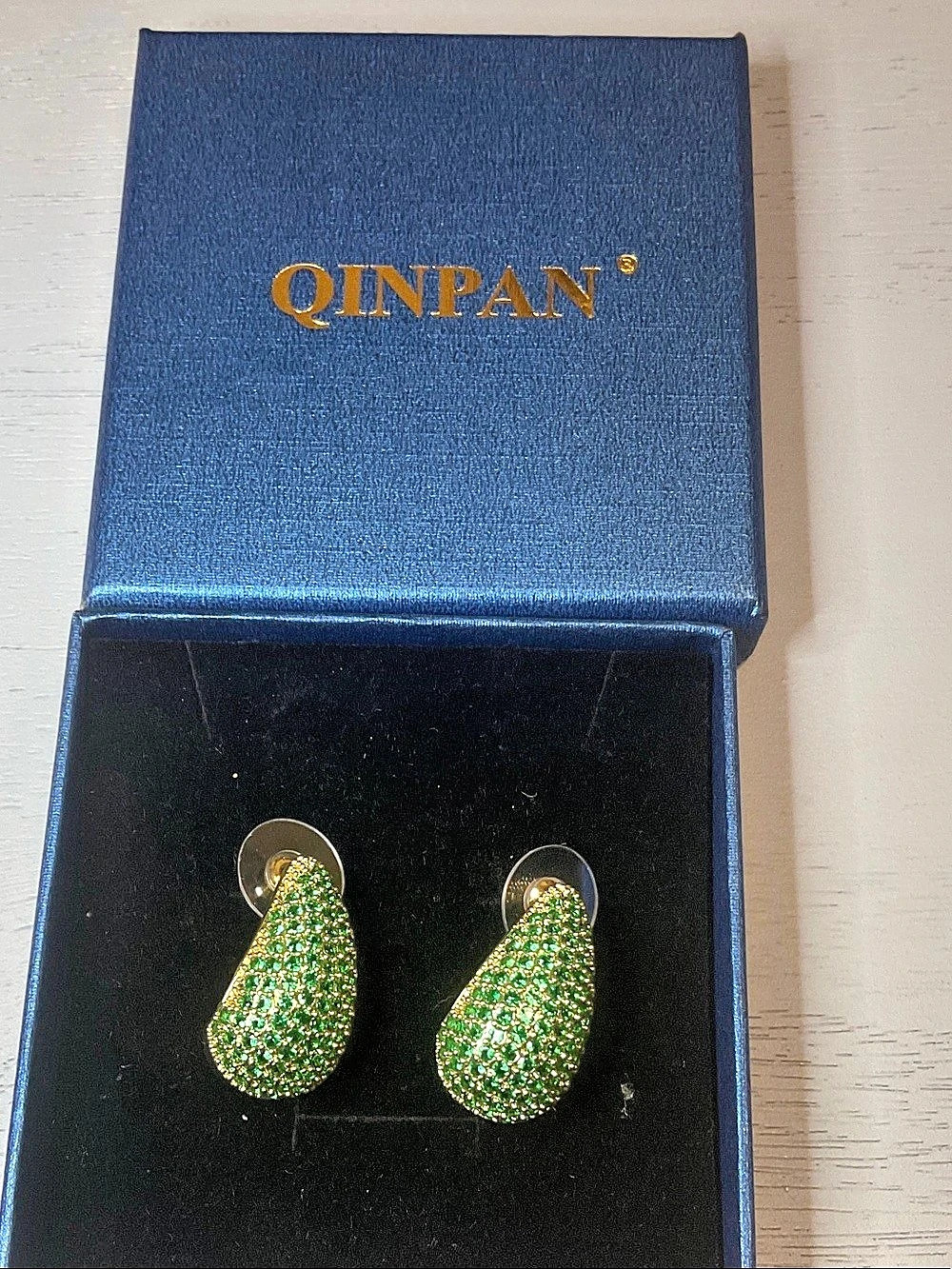 QINPAN Teardrop Austrian Crystal Dangle Earrings Green & Gold